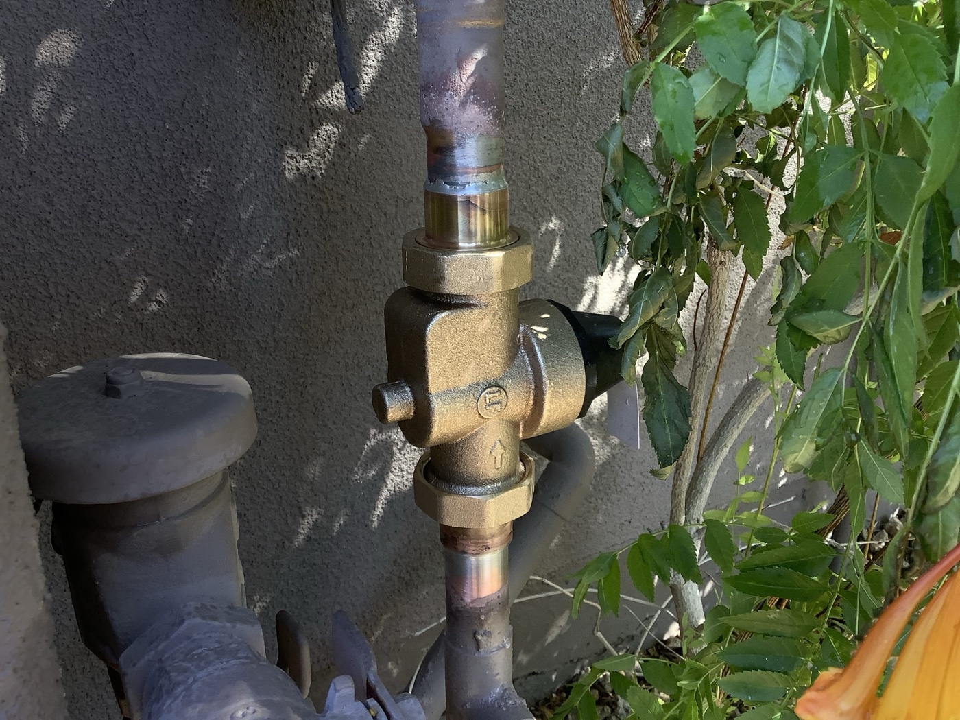 Pressure reducing valve service